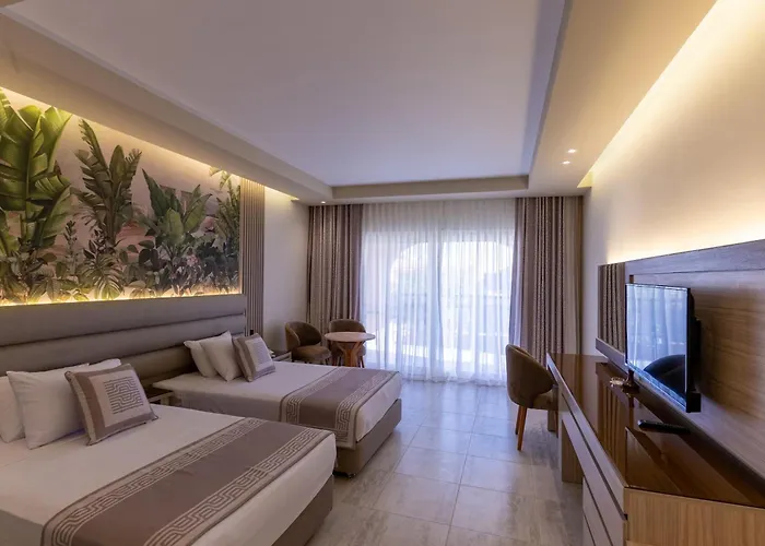 Ali Baba Palace - Families And Couples Only