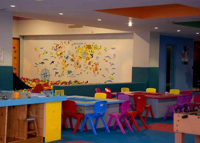 Ali Baba Palace - Families And Couples Only 4*