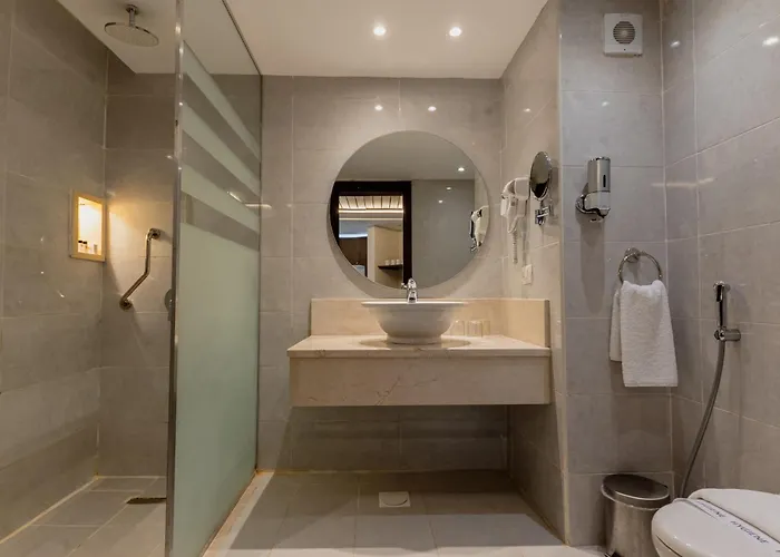 Ali Baba Palace - Families And Couples Only