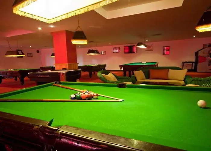 Ali Baba Palace - Families And Couples Only